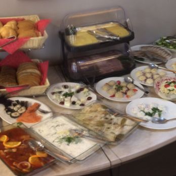 Emocja - Abwechslungsreiches Frühstück - Hotels Near Me - Mielno, ZP