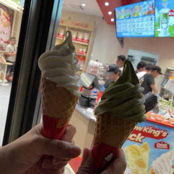 Mixue - Ice cream cone - Bubble Tea Near Me - Irvine, California Mixue - Ice cream cone - Bubble Tea Near Me - Irvine, California
