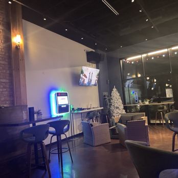 River's Cocktail & Wine Bar - Cocktail Bars Near Me - Fort Worth, Texas