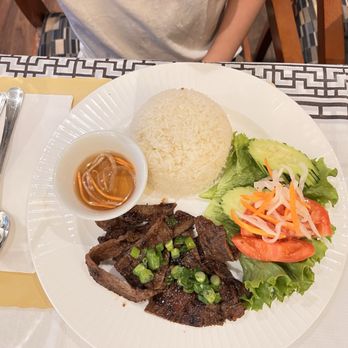 La Sen - Lemongrass & Chili Beef Steam Rice - Vietnamese Near Me - Chandler, Arizona