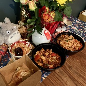 Dolan Uyghur Restaurant - Beef Samsa, Dry-Fried Chicken Nuggets, Korma Chop - Asian Fusion Near Me - Washington, DC, District of Columbia