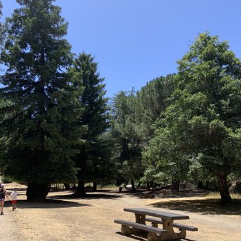Limekiln Canyon Trail - Benches - Hiking Near Me - Northridge, California Limekiln Canyon Trail - Benches - Hiking Near Me - Northridge, California