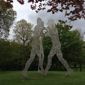 Yorkshire Sculpture Park - Giant metal men - Parks Near Me - Wakefield, XWY