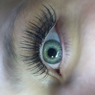 Luxury Lashes - We use only the finest quality beauty supplies and pride ourselves on our ability to deliver top-notch services at reasonable rates. Below is a detailed overview of our services and rates.