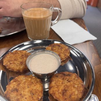Vadapav Mirchi By Geeta - Indian Near Me - New Westminster, British Columbia