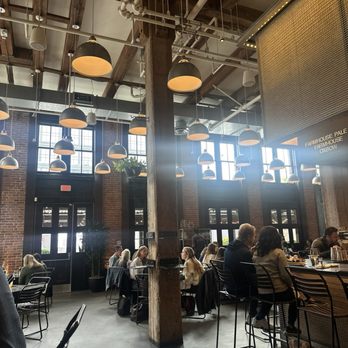 Row 34 - Seaport - New American Near Me - Boston, Massachusetts