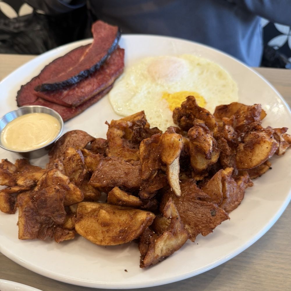 Buttermilk - Downer Grove - Brisket Breakfast - Breakfast & Brunch Near Me - Downers Grove, Illinois Buttermilk - Downer Grove - Brisket Breakfast - Breakfast & Brunch Near Me - Downers Grove, Illinois