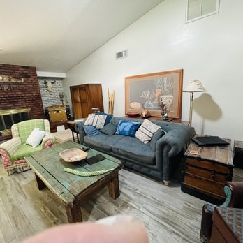 CB Nailed It - Interior paint job in the living room - Handyman Near Me