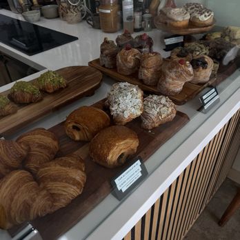 De Cafe - Pastries - Coffee & Tea Near Me - Santa Clarita, California De Cafe - Pastries - Coffee & Tea Near Me - Santa Clarita, California