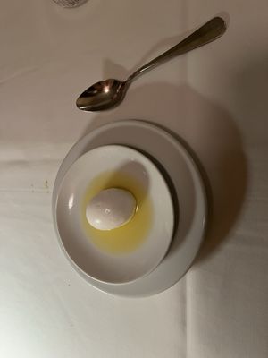 Le Crocodile by Rob Feenie by null