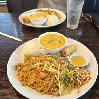 Thai Corner Bistro - C1. Pad Thai Combo Lunch - Thai Near Me - Edmond, Oklahoma Thai Corner Bistro - C1. Pad Thai Combo Lunch - Thai Near Me - Edmond, Oklahoma