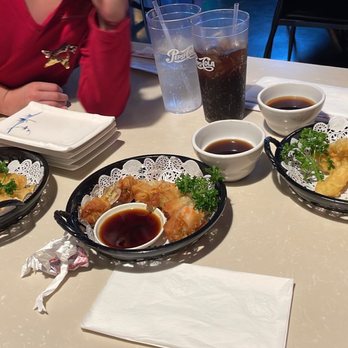 Hon Ramen - Best Eggrolls ever, and great tampuro shrimp - Ramen Near Me - Bakersfield, California Hon Ramen - Best Eggrolls ever, and great tampuro shrimp - Ramen Near Me - Bakersfield, California