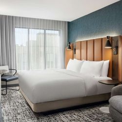 Tempo by Hilton Raleigh Downtown - Guest room