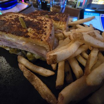 The Greens Gaming and Dining - Bars Near Me - Henderson, Nevada