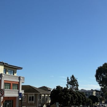 Aliotti's Victorian Corner Restaurant - Italian Near Me - Pacific Grove, California