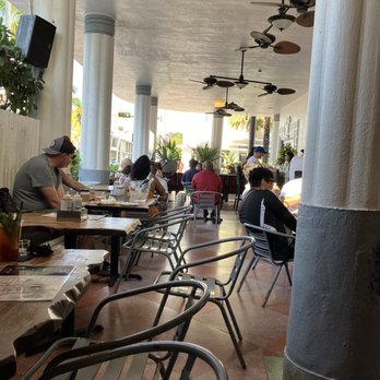 Bacon Bitch - Outside eating - Sandwiches Near Me - Miami Beach, Florida