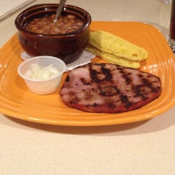 Mosa's Bar & Grill - Country ham, cornbread, pinto beans, and onion