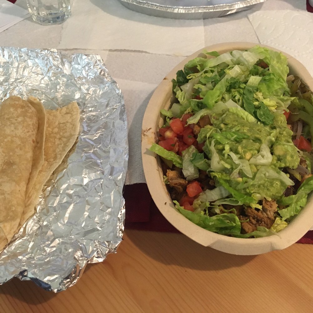 Chipotle Mexican Grill - Chicken Burrito Bowl - Fast Food Near Me - Valencia, California Chipotle Mexican Grill - Chicken Burrito Bowl - Fast Food Near Me - Valencia, California