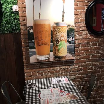 Barrel and Stave Pour House - Love the decor - Beer Bar Near Me - Fullerton, California Barrel and Stave Pour House - Love the decor - Beer Bar Near Me - Fullerton, California