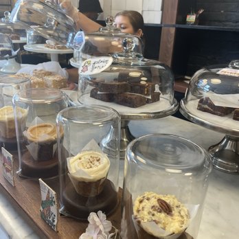Baked & Wired - More cupcakes - Bakeries Near Me - Washington, DC, District of Columbia