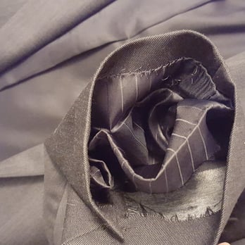 Jos A. Bank - Sleeve with lining undone (2nd photo) - Men's Clothing Near Me - ALEXANDRIA, Virginia Jos A. Bank - Sleeve with lining undone (2nd photo) - Men's Clothing Near Me - ALEXANDRIA, Virginia