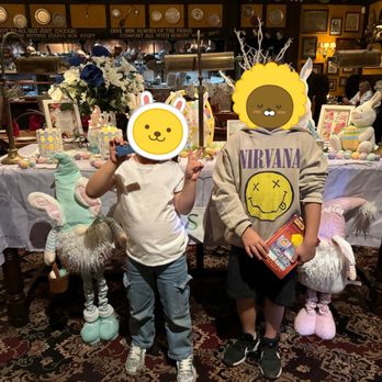 Gulliver's Restaurant - Easter decorations here and there. Beautiful and classic - American Near Me - Irvine, California
