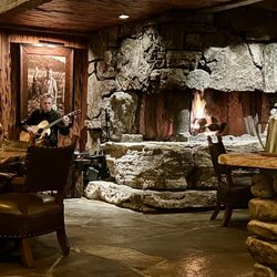 Osage Restaurant - Dinner music