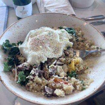 First Watch - Quinoa bowl. My new choice and I did not regret it. Very delicious - Breakfast & Brunch Near Me - Kansas City, Missouri First Watch - Quinoa bowl. My new choice and I did not regret it. Very delicious - Breakfast & Brunch Near Me - Kansas City, Missouri