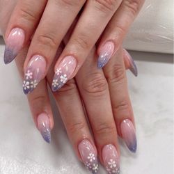 Pretty Nails Spa - Nails