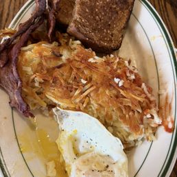 2 eggs breakfast
