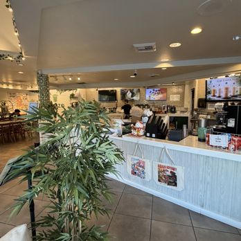 Trezo - Inside - Poke Near Me - Seattle, Washington