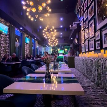 Que Rico Tapas Bar - Interior - Spanish Near Me - Toronto, Ontario Que Rico Tapas Bar - Interior - Spanish Near Me - Toronto, Ontario