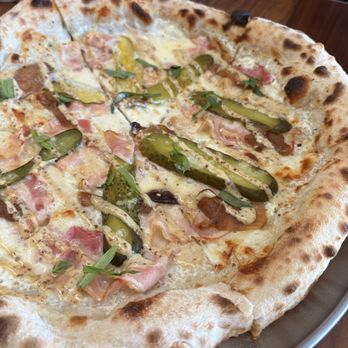 Threefold Brewery - Cubano Pizza - Breweries Near Me - Vancouver, British Columbia