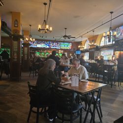 Bootlegger's On Broadway - Dining area / bar