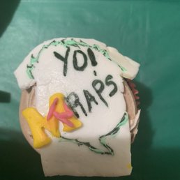Custom cup cakes! Yes!!!! Custom cup cakes! Yes!!!!