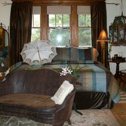 Cobblestone Bed & Breakfast
