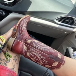 French's Shoes & Boots