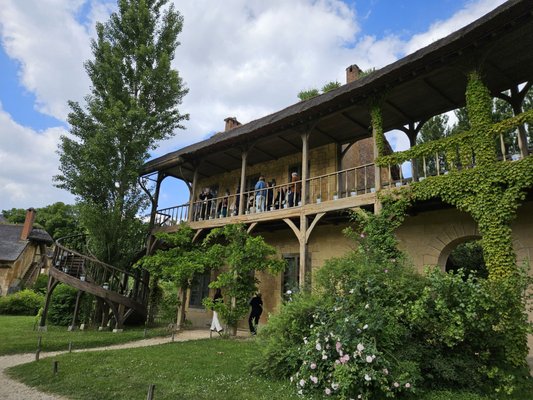 Hameau de la Reine by null