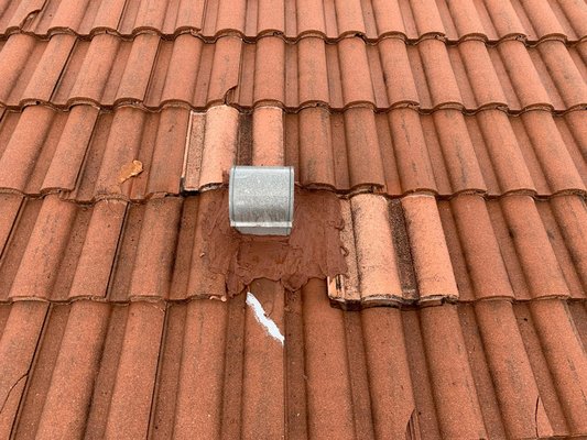 La Philipe Roofing Logo