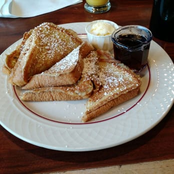 Rogue Regency Inn & Suites - French toast - Hotels Near Me - Medford, Oregon Rogue Regency Inn & Suites - French toast - Hotels Near Me - Medford, Oregon