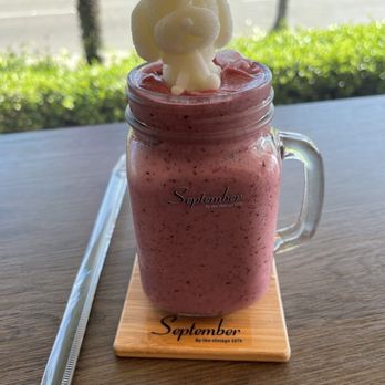 September - Mix Smoothie with CUTE puppy - Ice Cream & Frozen Yogurt Near Me - Westminster, California