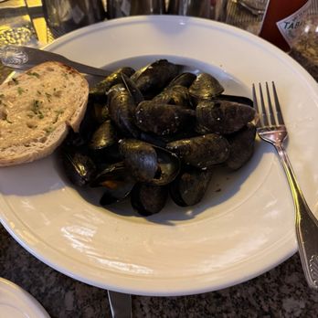 Providence Oyster Bar - Mussels - Seafood Near Me - Providence, Rhode Island Providence Oyster Bar - Mussels - Seafood Near Me - Providence, Rhode Island
