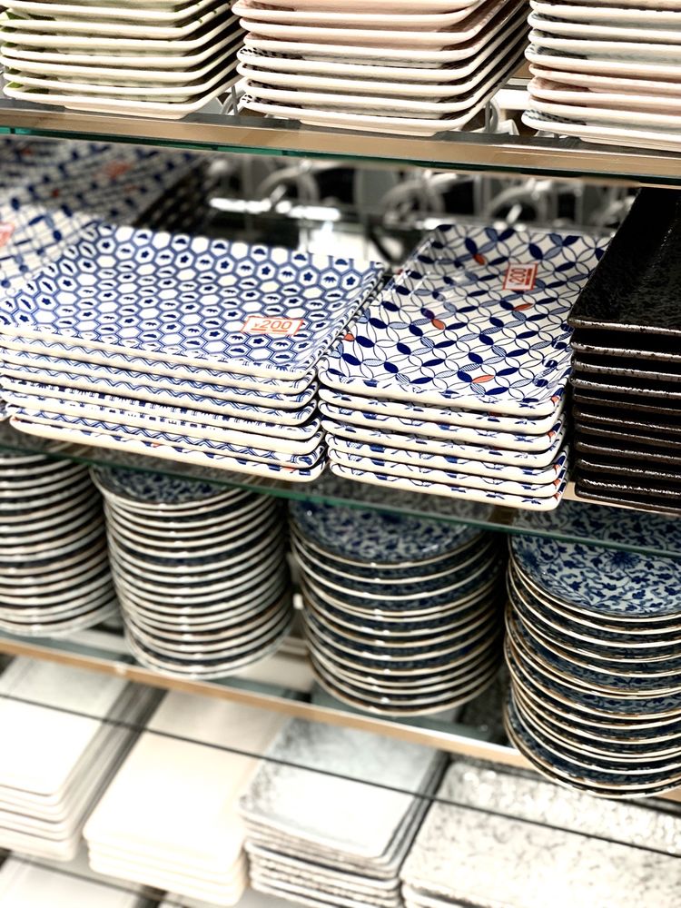 DAISO 64 Photos & 17 Reviews 925 Central Park Ave, Scarsdale, New York Discount Store