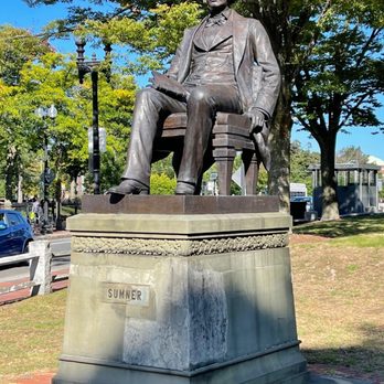 Harvard University - John Harvard statute - Colleges & Universities Near Me - Cambridge, Massachusetts Harvard University - John Harvard statute - Colleges & Universities Near Me - Cambridge, Massachusetts