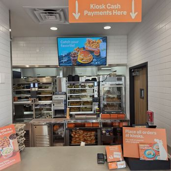 Popeyes - Fast Food Near Me - Santee, California