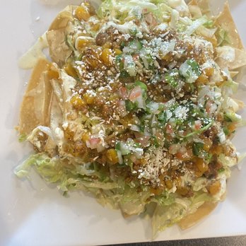 Casa Grande Restaurant - a plate of nachos - Honduran Near Me - Jamesburg, New Jersey