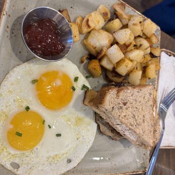 First Watch - "The Traditional" plate - Breakfast & Brunch Near Me - Oakville, Missouri