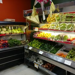 Yolis Supermarket