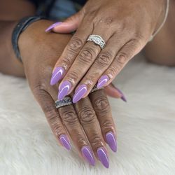 Savvy Nails - Almond nails by Lexi