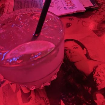 Barneys Beanery - Margarita - Sandwiches Near Me - Pasadena, California